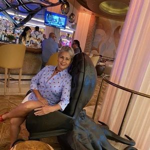 Meet your Posher, Beatriz